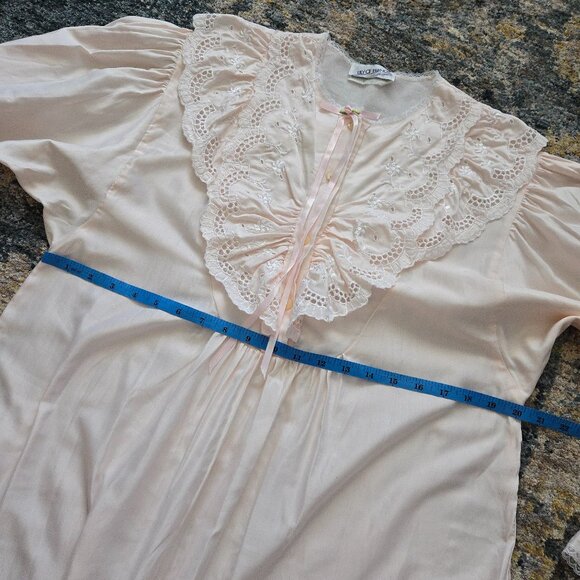 Lily of France 80's Romantic Sleepwear - Picture 6 of 10